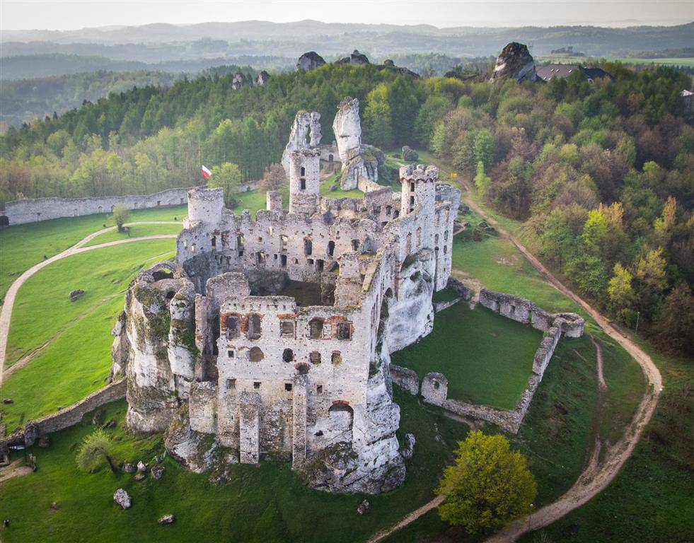 Jura Krakowsko Częstochowska Z Dziećmi Jura Krakowsko-Częstochowska - Szlak Orlich Gniazd