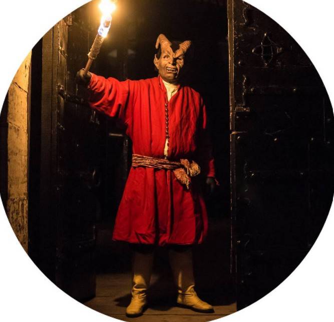 Wieczór z duchami na Zamku Ogrodzieniec